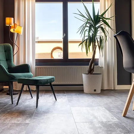 Gwuni Mopera - Boutique Leipzig
